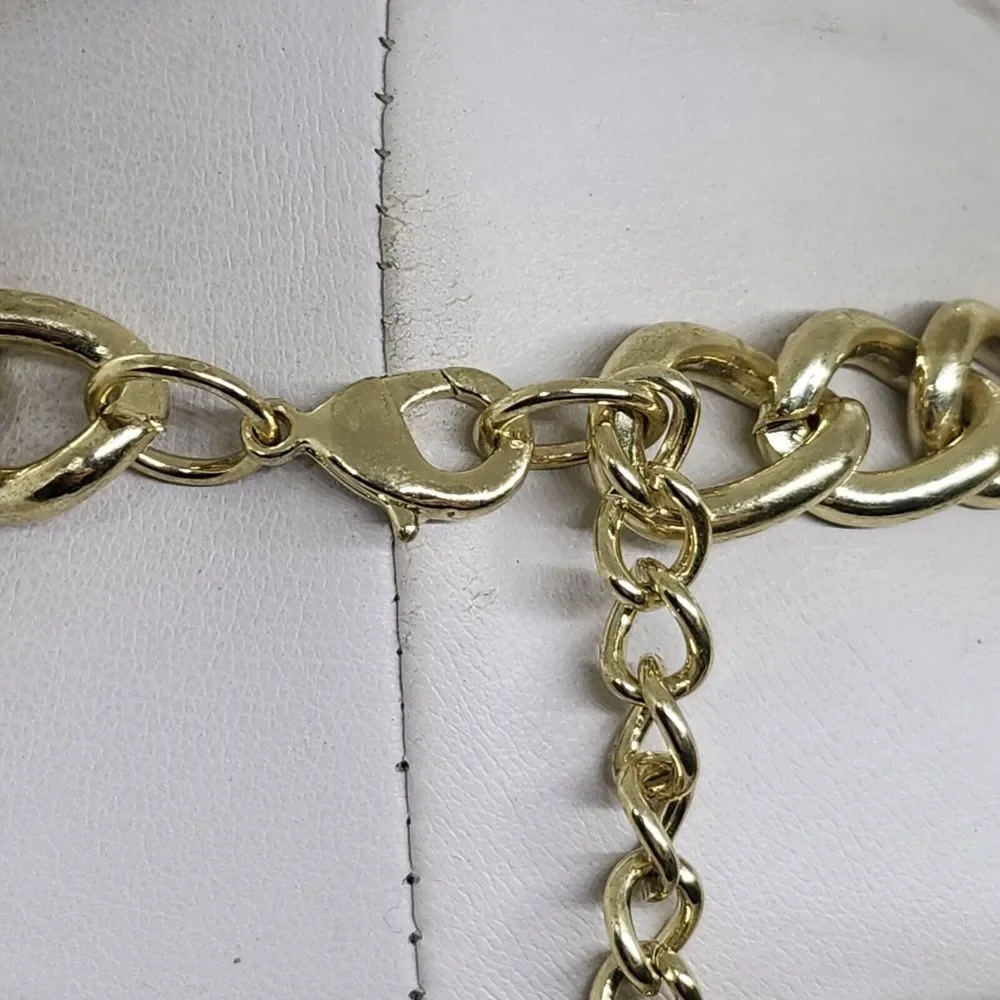 Glass Pearl‎ And Gold Chain Necklace